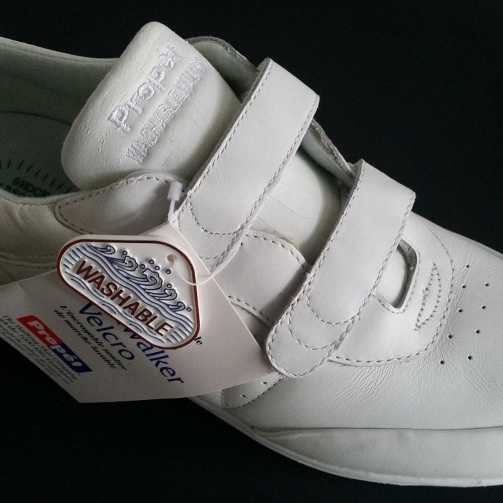 New Woman's PROPET Washwalker strap white 11W